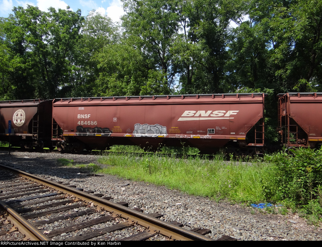 BNSF 484686